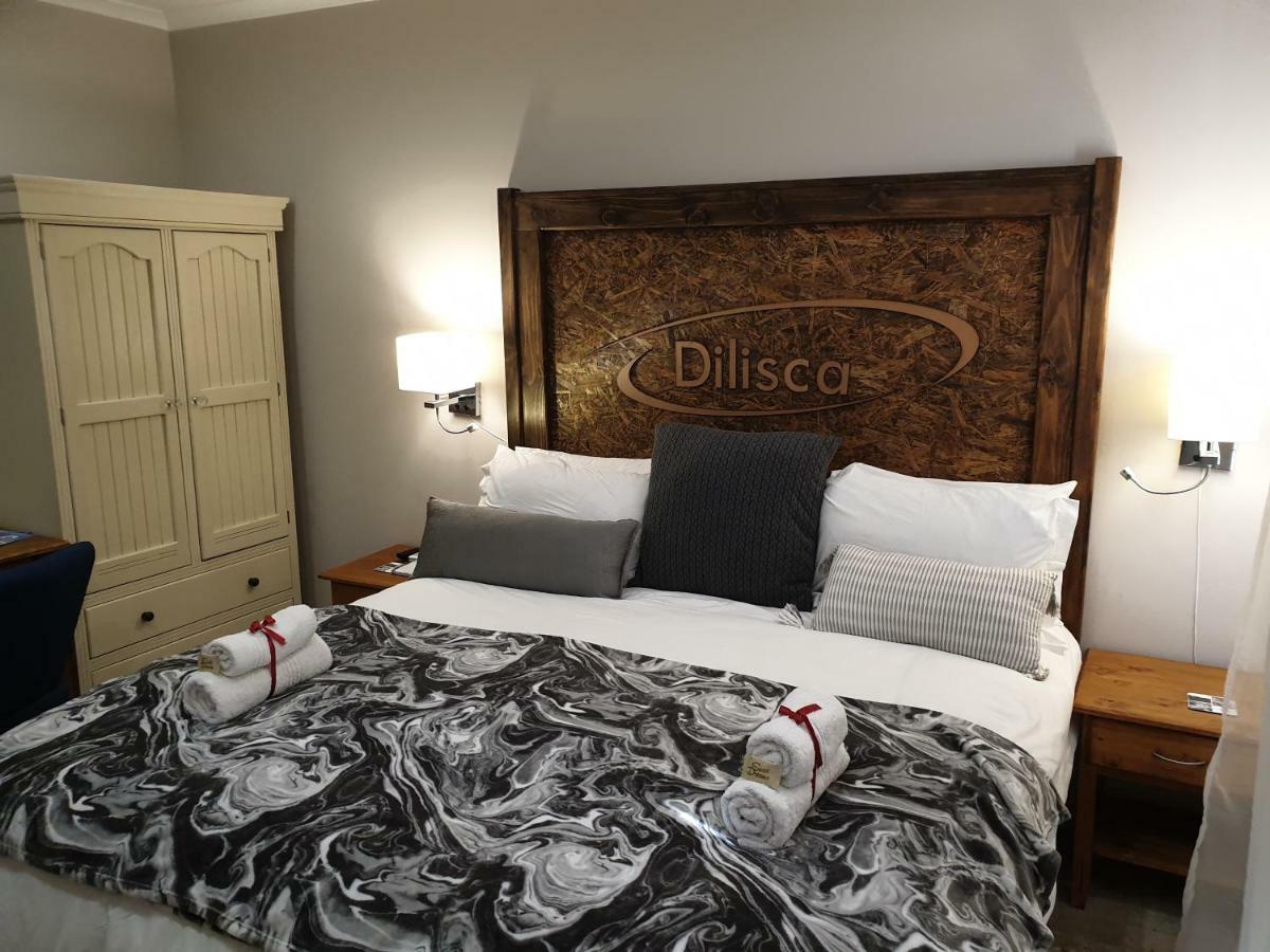 Dilisca Guesthouse 杜班维尔 外观 照片