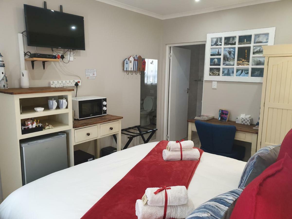 Dilisca Guesthouse 杜班维尔 外观 照片