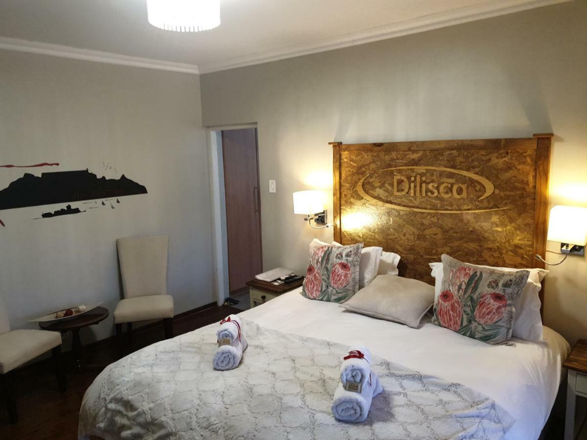 Dilisca Guesthouse 杜班维尔 外观 照片